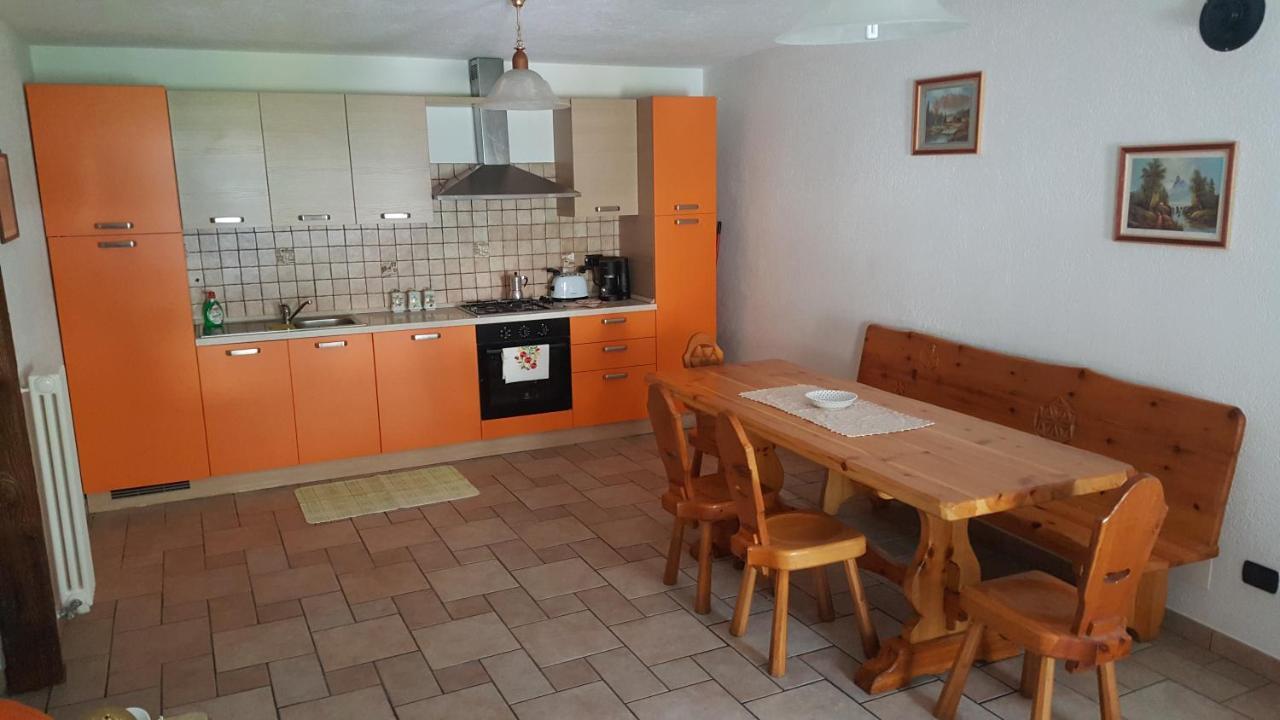 La Tour Appartement Gignod Buitenkant foto